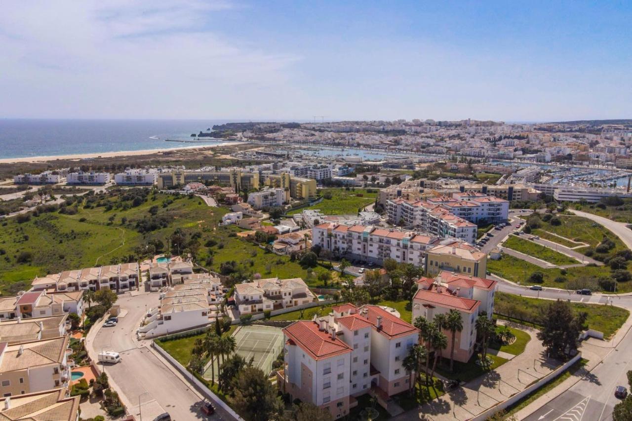 Bella Vista With Stunning Sea Views *