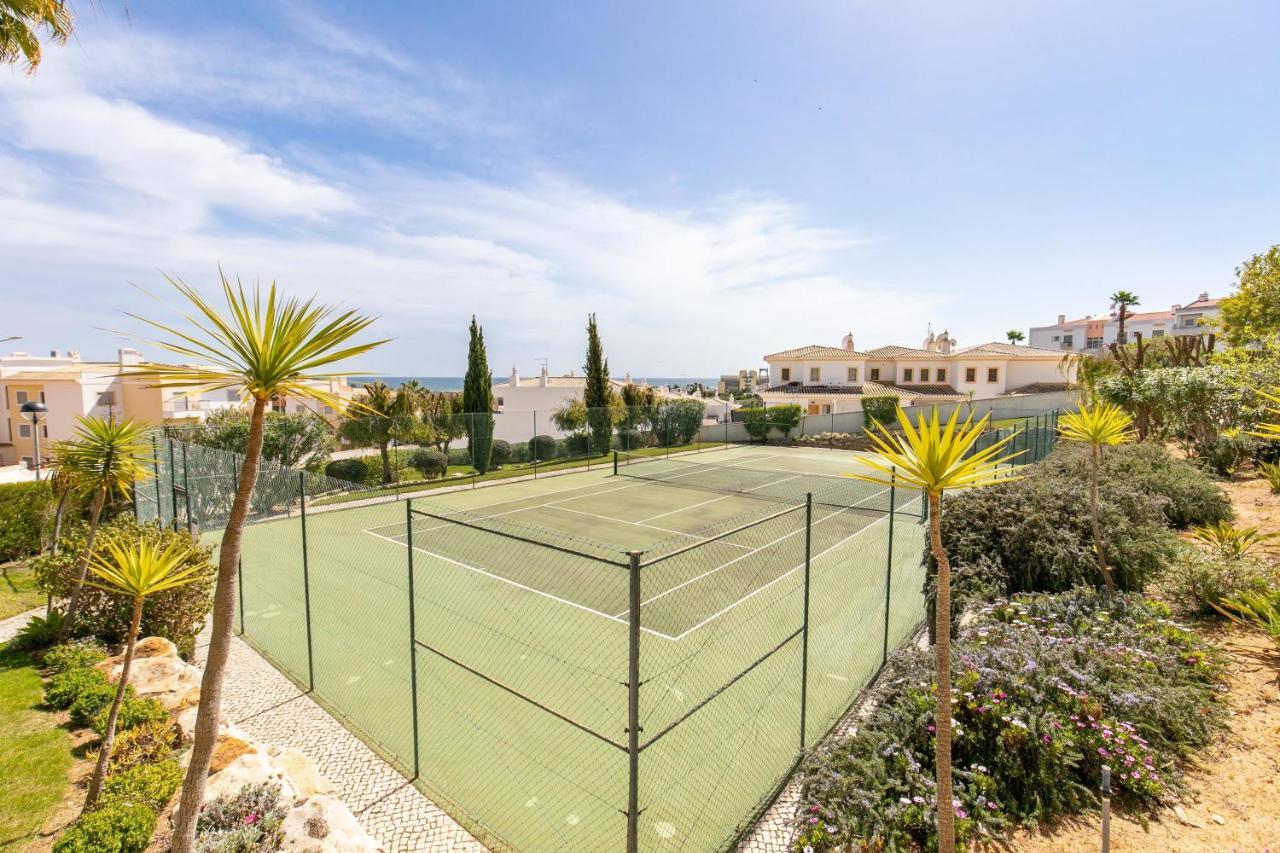 Bella Vista With Stunning Sea Views *