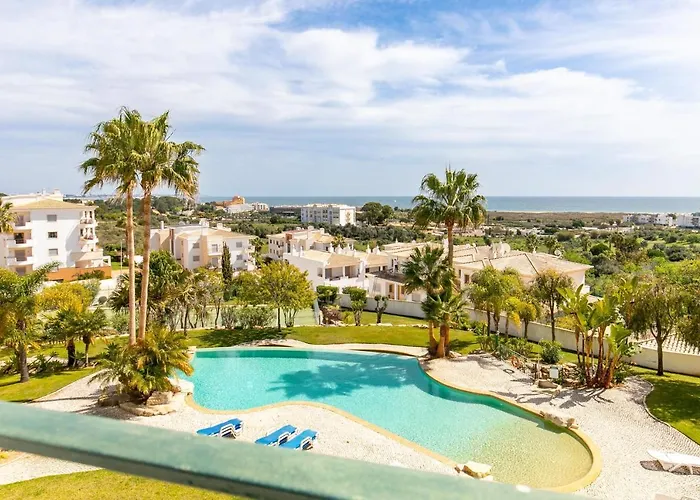 Bella Vista Apartment With Stunning Sea Views