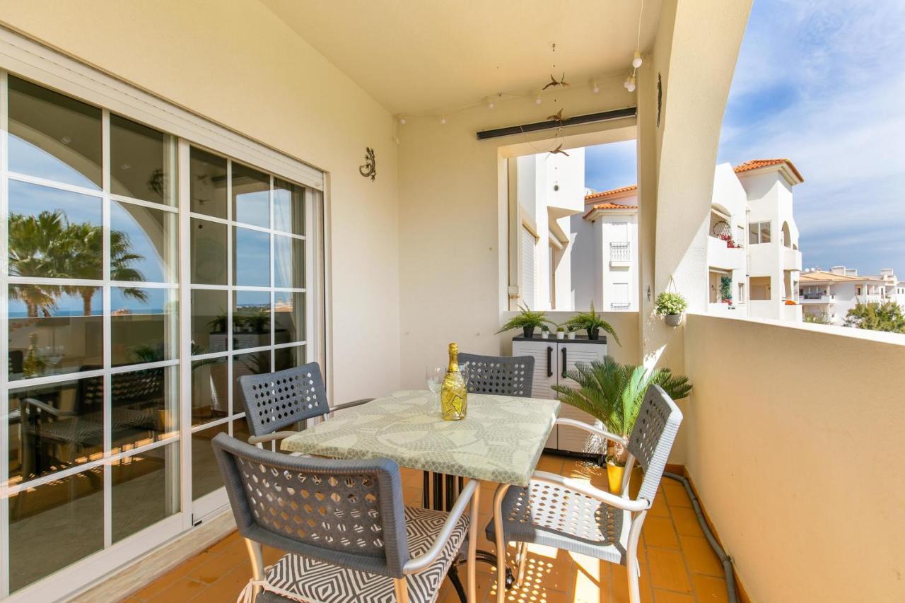 Bella Vista With Stunning Sea Views Apartment